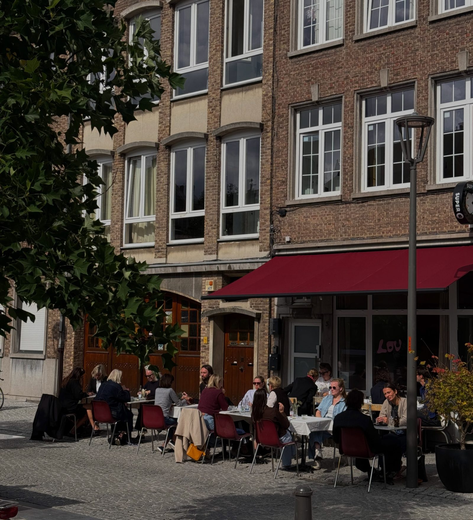 Terras van Lou op de Vrijdagmarkt